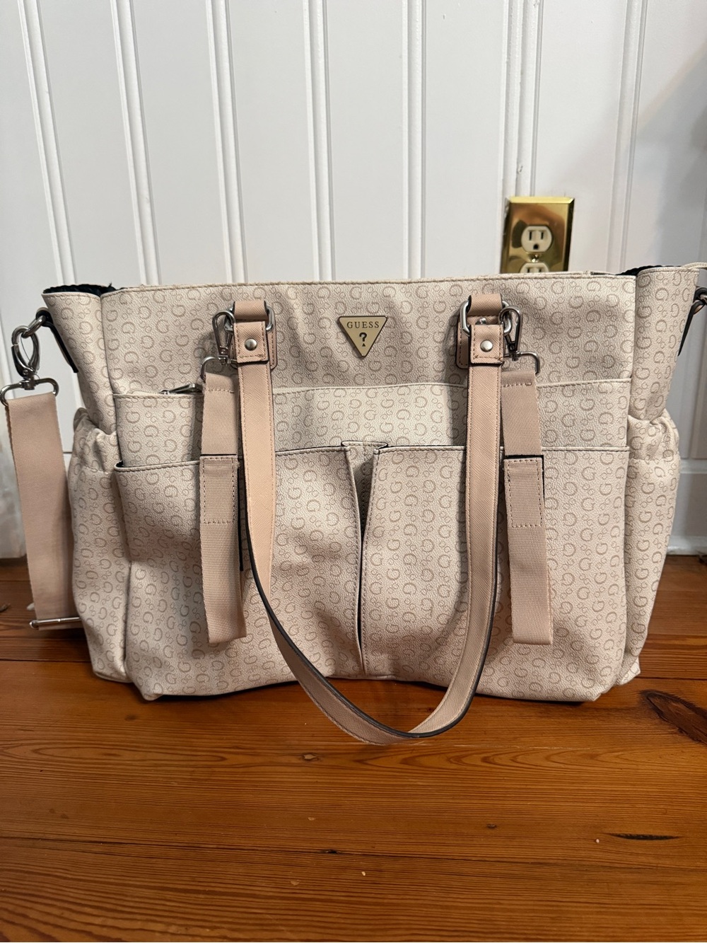 GUESS Monogram Diaper Bag Tote Nappy Satchel Cream Tan Stroller Straps